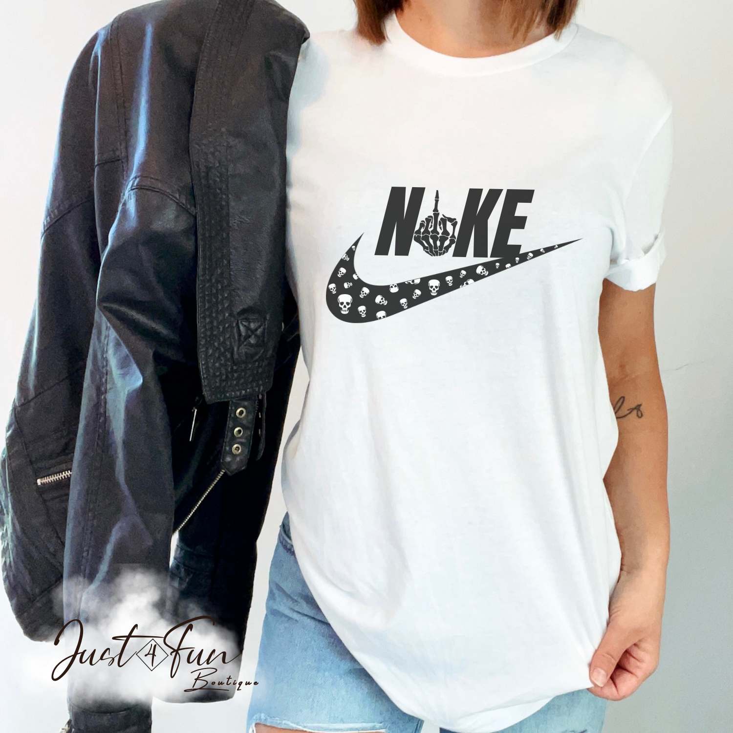 www.j4funboutique.com Nike Skull hoodie/sweatshirt