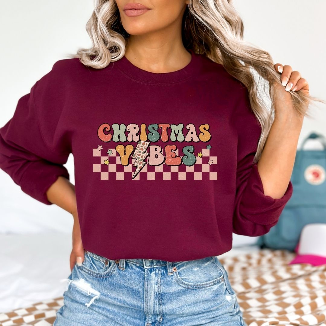 Hoodie/Sweathsirt Christmas Vibes www.J4funboutique.com