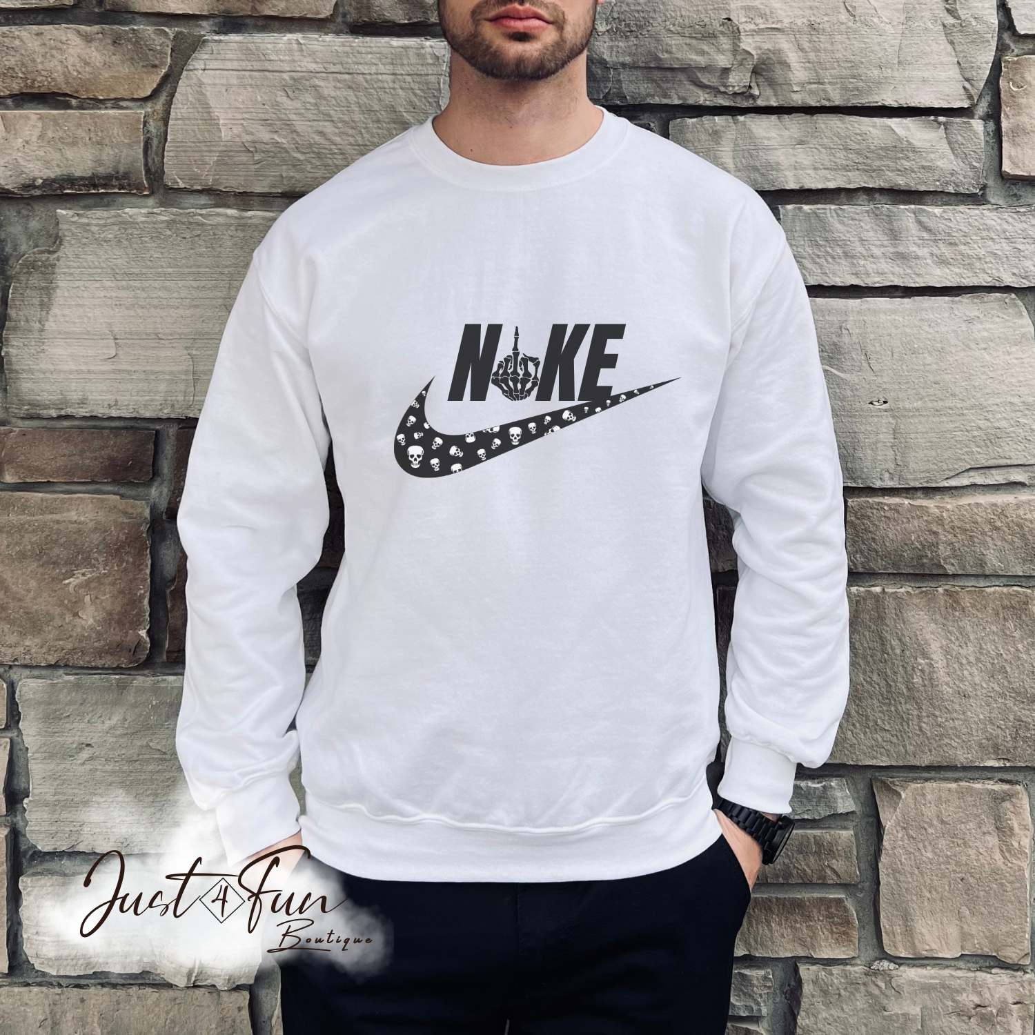 www.j4funboutique.com Nike Skull hoodie/sweatshirt