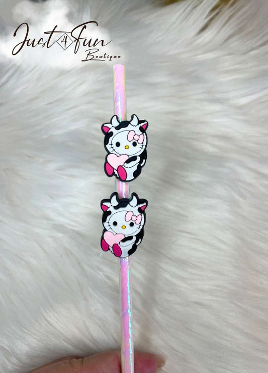 Breloque/anneau décoratif pour paille petite vache mignonne Hello Kitty cute cow straw topper/charms Just 4 Fun Boutique