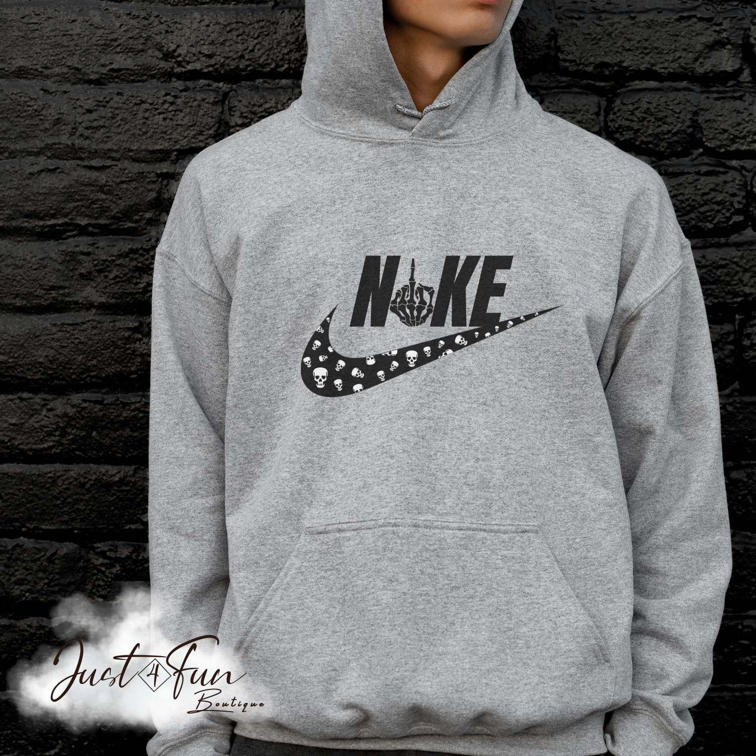 www.j4funboutique.com Nike Skull hoodie/sweatshirt